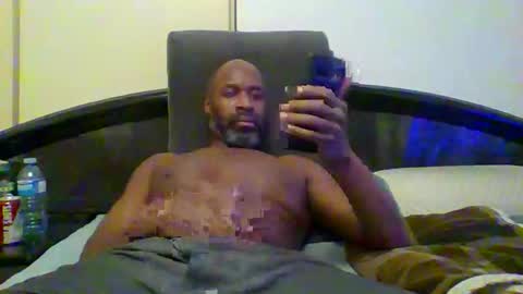 aj297914 online show from February 1, 1:15 am