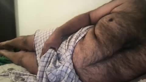 Snapshot of ajeeb_najeeb chatting on April 10, 12:27 am BigHairyGuy online show from April 10, 12:27 am