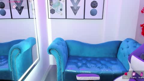 Azaka  online show from October 14, 12:50 pm