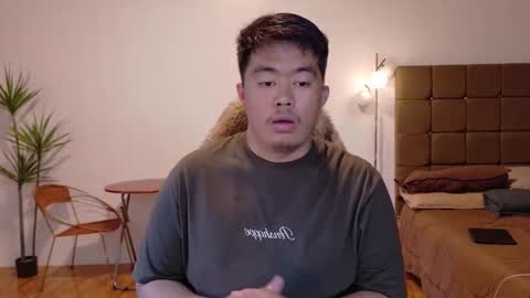 Snapshot of akihiro_morningstar chatting on February 10, 1:43 am Dave online show from February 10, 1:43 am