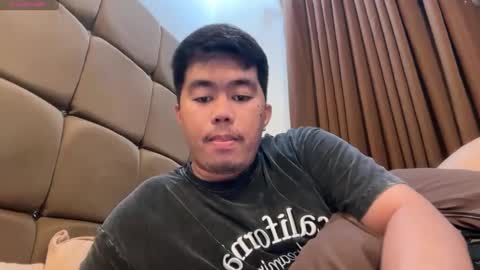 Snapshot of akihiro_morningstar chatting on April 3, 2:26 pm Dave online show from April 3, 2:26 pm