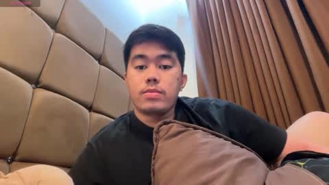 Snapshot of akihiro_morningstar chatting on April 4, 3:53 pm Dave online show from April 4, 3:53 pm