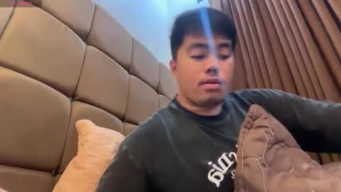 Snapshot of akihiro_morningstar chatting on April 5, 3:58 am Dave online show from April 5, 3:58 am