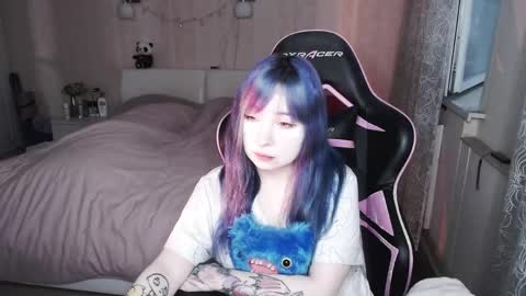 akirahartyx online show from May 26, 3:41 pm