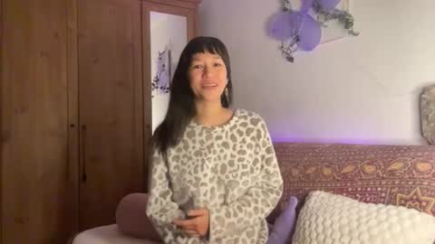 Akira Skye online show from November 20, 6:46 am
