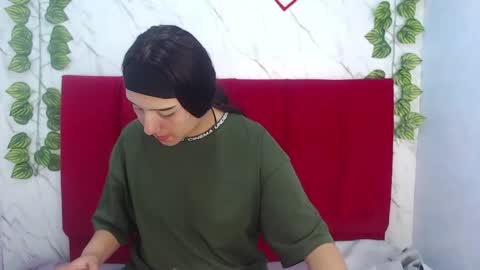 akoradiamondcm101 online show from February 9, 3:32 am