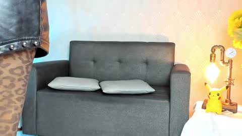Snapshot of alaia_love77 chatting on June 12, 2:49 pm Alaia online show from June 12, 2:49 pm