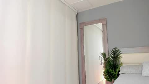 alaiaguerra online show from September 18, 7:49 pm