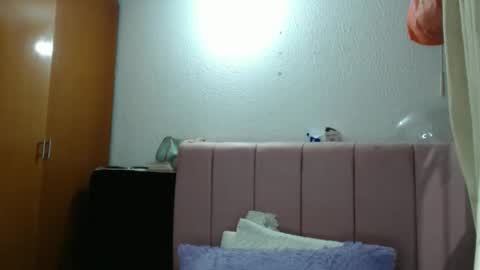 alaina_blessed online show from December 14, 12:38 am