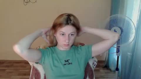 Snapshot of alalaska_ana chatting on June 16, 8:06 am Anna online show from June 16, 8:06 am