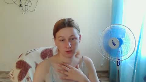 Snapshot of alalaska_ana chatting on June 17, 6:27 am Anna online show from June 17, 6:27 am
