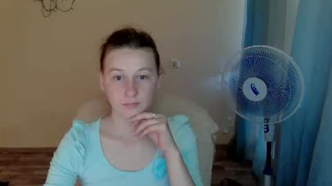 Snapshot of alalaska_ana chatting on June 19, 12:31 pm Anna online show from June 19, 12:31 pm