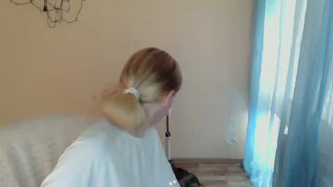 Snapshot of alalaska_ana chatting on June 30, 11:22 am Anna online show from June 30, 11:22 am