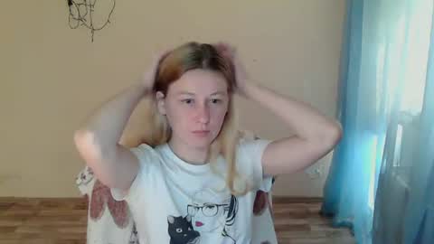 Snapshot of alalaska_ana chatting on July 12, 8:16 am Anna online show from July 12, 8:16 am