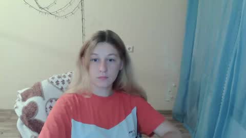 Snapshot of alalaska_ana chatting on July 19, 3:27 pm Anna online show from July 19, 3:27 pm
