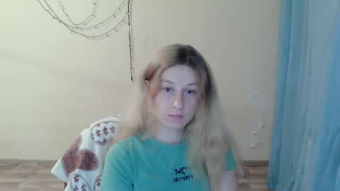 Snapshot of alalaska_ana chatting on July 20, 3:36 pm Anna online show from July 20, 3:36 pm