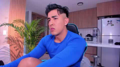 Snapshot of alan_greek_1 chatting on January 12, 1:27 pm Alan greek online show from January 12, 1:27 pm