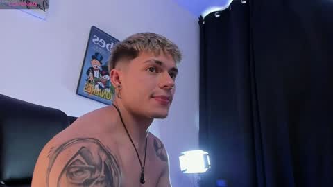 Snapshot of alan_rosee chatting on February 3, 5:03 pm Alan online show from February 3, 5:03 pm