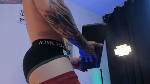 Snapshot of alan_rosee chatting on February 7, 10:09 pm Alan online show from February 7, 10:09 pm