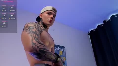 Snapshot of alan_rosee chatting on February 18, 5:42 pm Alan online show from February 18, 5:42 pm