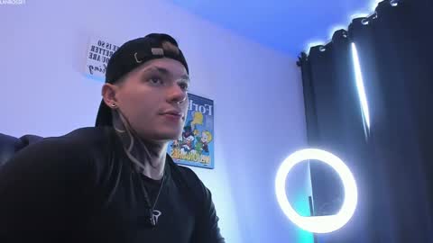 Snapshot of alan_rosee chatting on March 5, 5:08 pm Alan online show from March 5, 5:08 pm