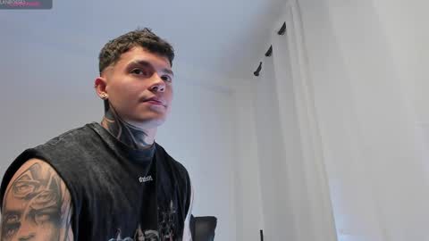 Snapshot of alan_rosee chatting on September 12, 3:23 pm Alan online show from September 12, 3:23 pm