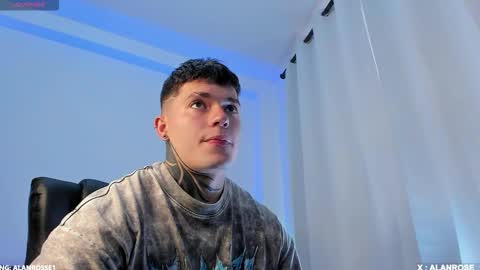 Snapshot of alan_rosee chatting on October 31, 7:26 pm Alan online show from October 31, 7:26 pm