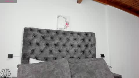 Alana online show from June 21, 1:03 pm