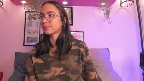 Alana online show from November 20, 1:22 pm