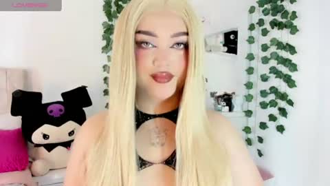 Snapshot of alana_muller_ chatting on July 8, 5:23 am Alana Muller online show from July 8, 5:23 am