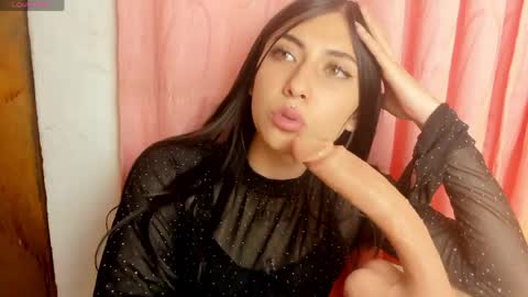 ALANA Please follow me  online show from April 19, 4:45 am