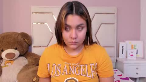 alanarousse_ online show from June 16, 12:08 pm