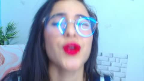 Snapshot of alanasaenz25 chatting on May 30, 9:45 pm alanasaenz25 online show from May 30, 9:45 pm