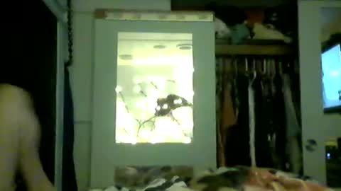 Snapshot of alanasnacks chatting on October 30, 1:51 am alanasnacks online show from October 30, 1:51 am