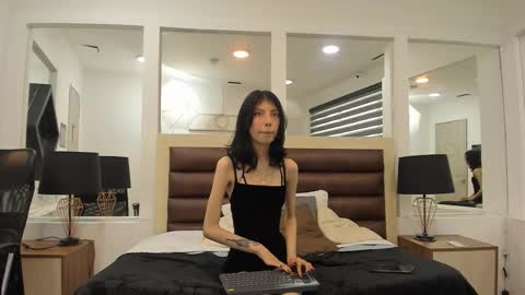 alanavance online show from March 6, 8:27 pm