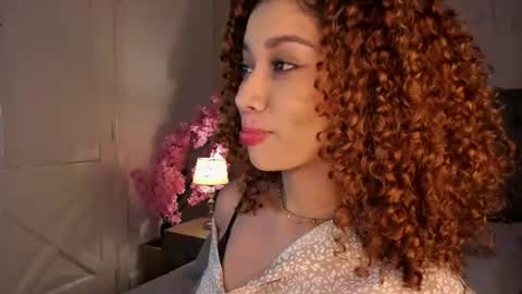 Snapshot of alanaxbrown chatting on June 28, 12:22 pm Tell me Alana online show from June 28, 12:22 pm