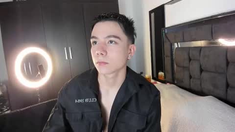 Snapshot of alanblack1 chatting on February 12, 2:23 pm alanblack1 online show from February 12, 2:23 pm