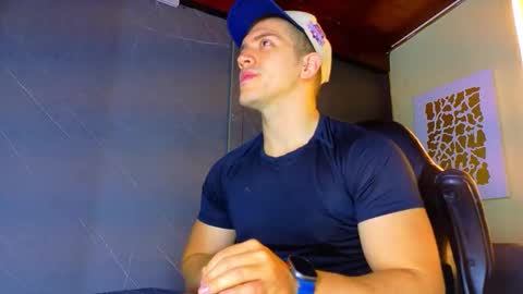 Snapshot of alanferrer chatting on June 10, 10:14 am Alan Ferrer online show from June 10, 10:14 am