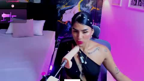 Alana online show from June 19, 7:50 pm