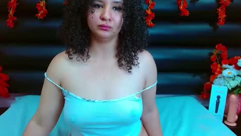 AlaSmith  online show from February 11, 5:05 am