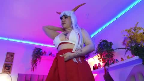 albaandthayron online show from April 18, 12:09 pm