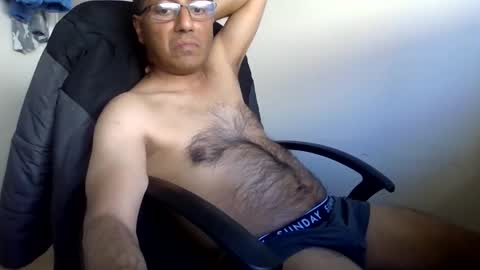 albalchal1973 online show from September 18, 1:40 am