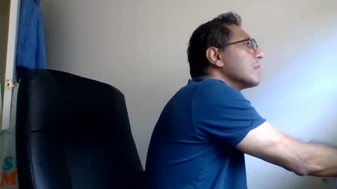 albalchal1973 online show from March 22, 10:35 pm