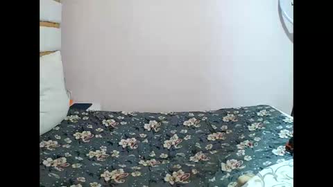 Snapshot of albertine1504 chatting on February 15, 9:11 pm albertine1504 online show from February 15, 9:11 pm