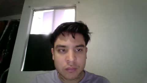 albertoarenas16 online show from May 21, 8:16 pm