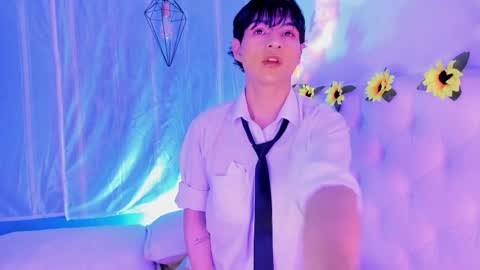 Snapshot of ale_aurarashi chatting on February 16, 7:26 am ale_aurarashi online show from February 16, 7:26 am