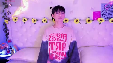 Snapshot of ale_aurarashi chatting on February 17, 4:53 am ale_aurarashi online show from February 17, 4:53 am