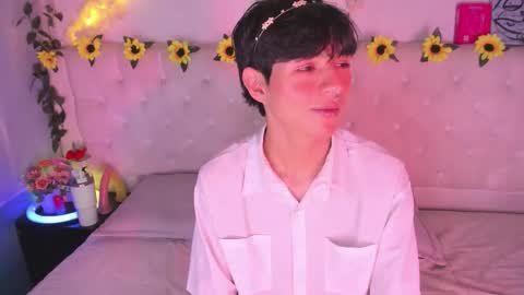 Snapshot of ale_aurarashi chatting on February 20, 6:26 am ale_aurarashi online show from February 20, 6:26 am