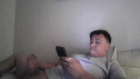 Snapshot of aleccksz chatting on April 8, 2:44 am PoonHandler online show from April 8, 2:44 am