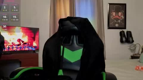 Snapshot of alejandrojf_00 chatting on December 21, 5:09 pm Daiki jack online show from December 21, 5:09 pm